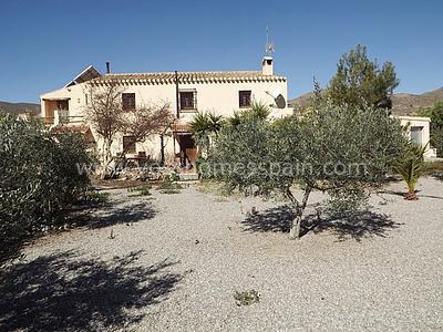 VH1310: Cortijo Hermoso, Деревенский дом продается в Taberno, Almería