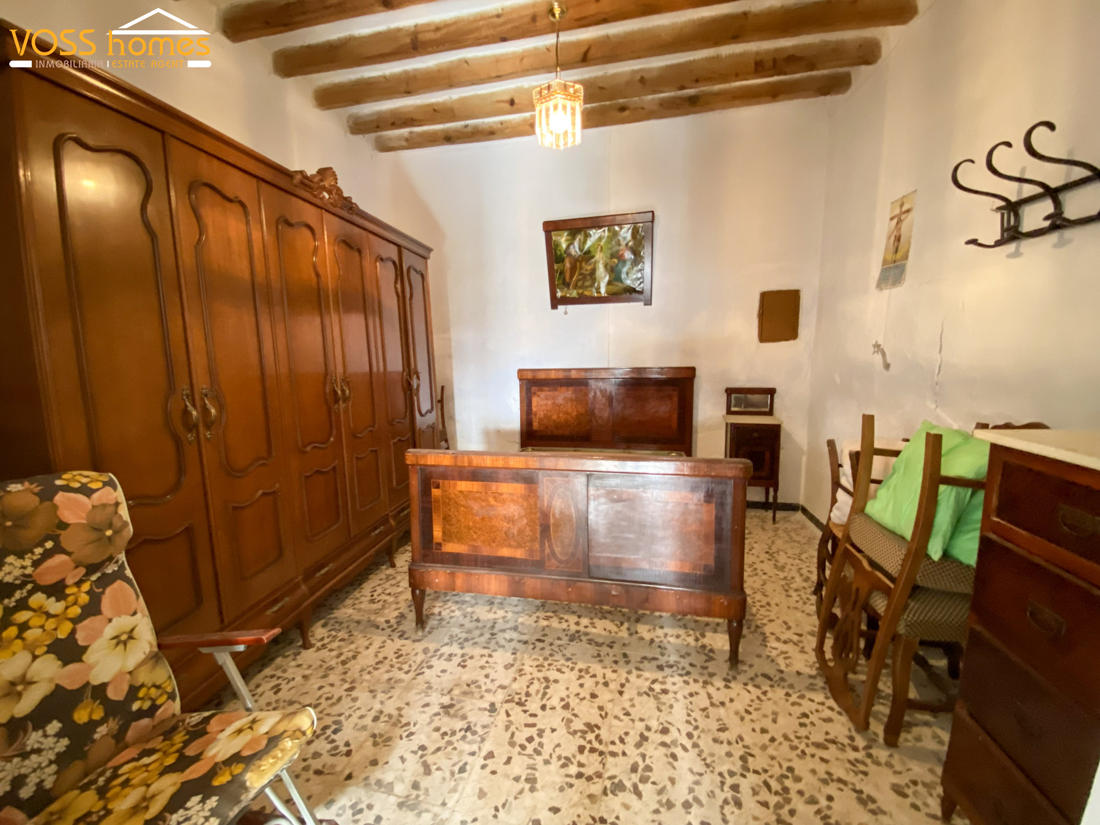 VH1422: Stadthaus zu verkaufen im Zurgena Bereich