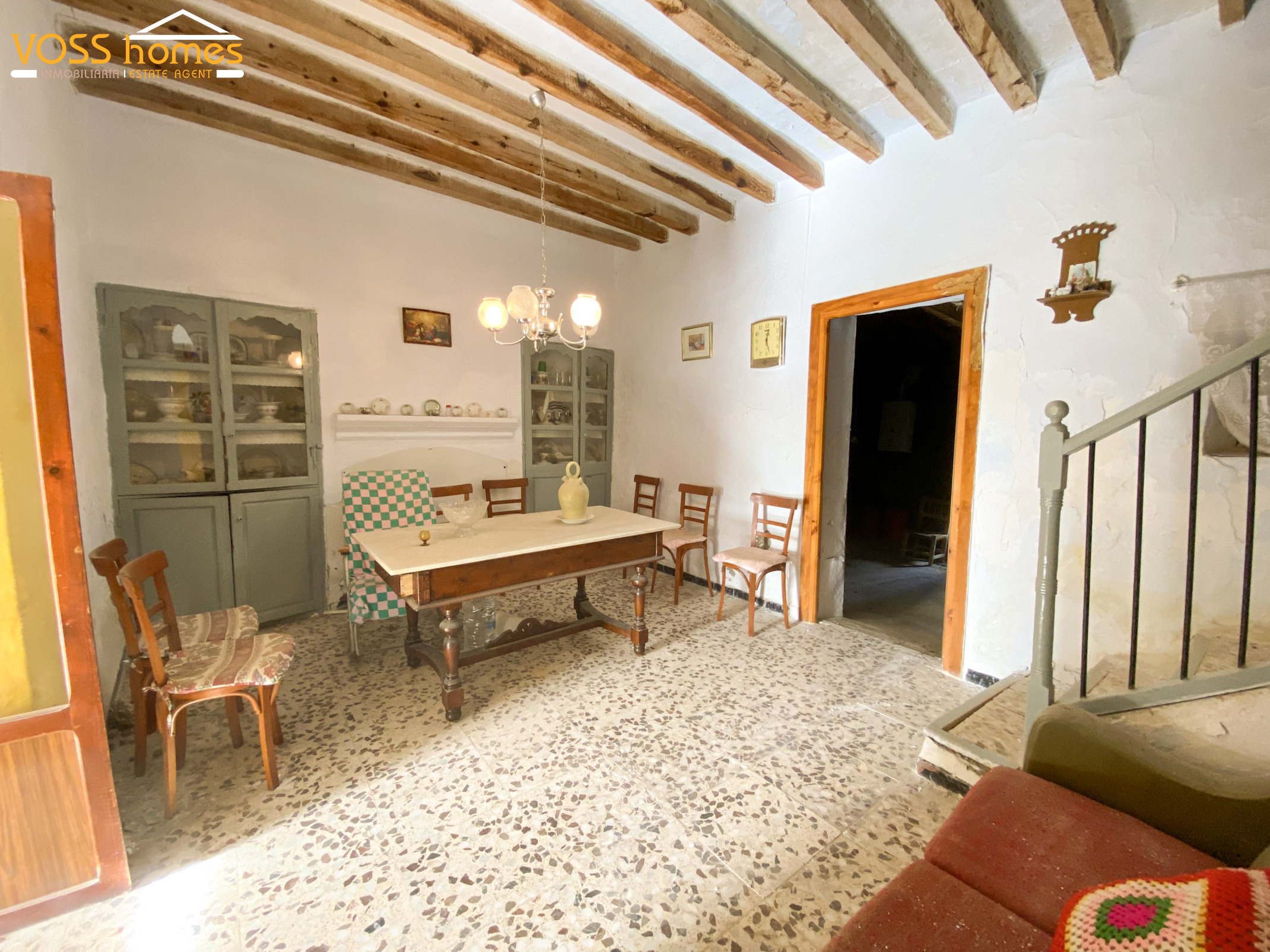 VH1422: Stadthaus zu verkaufen im Zurgena Bereich