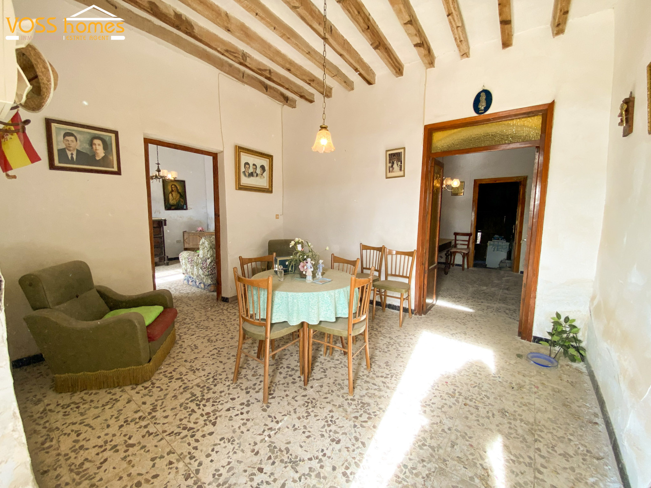 VH1422: Stadthaus zu verkaufen im Zurgena Bereich