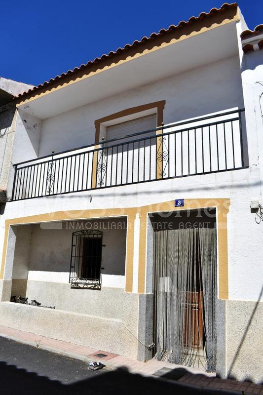 VH1506: Casa Pedro, Stadthaus zu verkaufen im Huércal-Overa, Almería