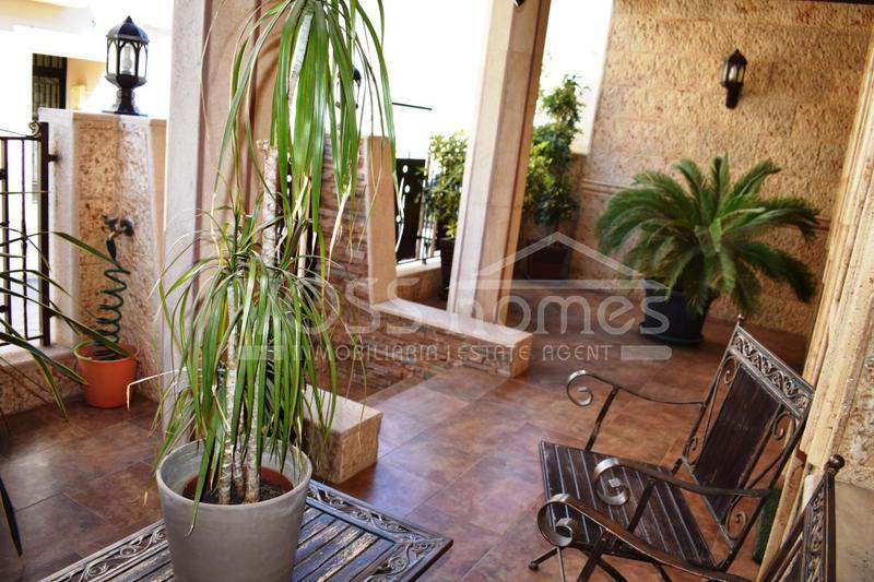 VH1572: Villa for Sale in Huércal-Overa Town