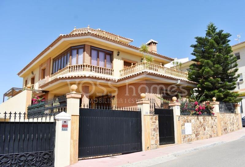 VH1784: Villa for Sale in Huércal-Overa Town