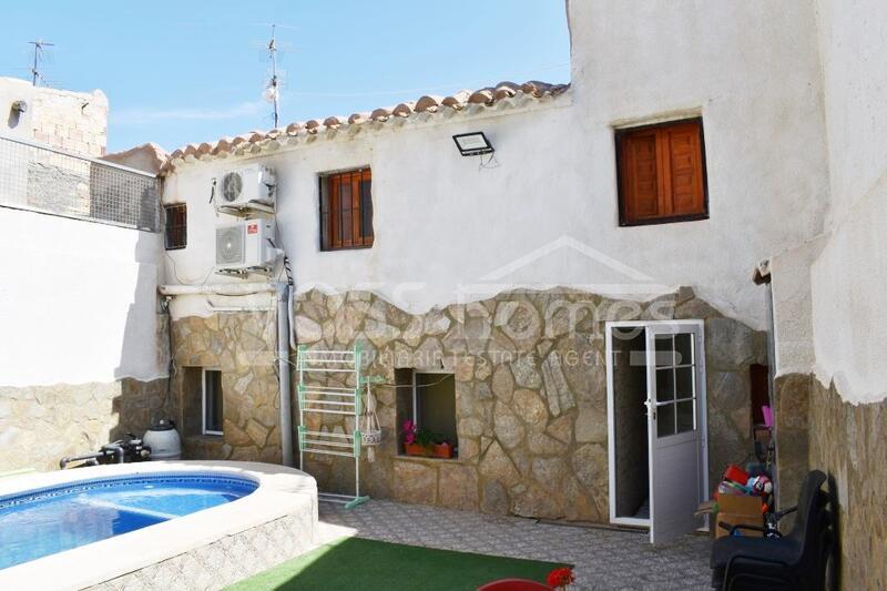 VH1893: Village / Town House for Sale in Huércal-Overa Villages