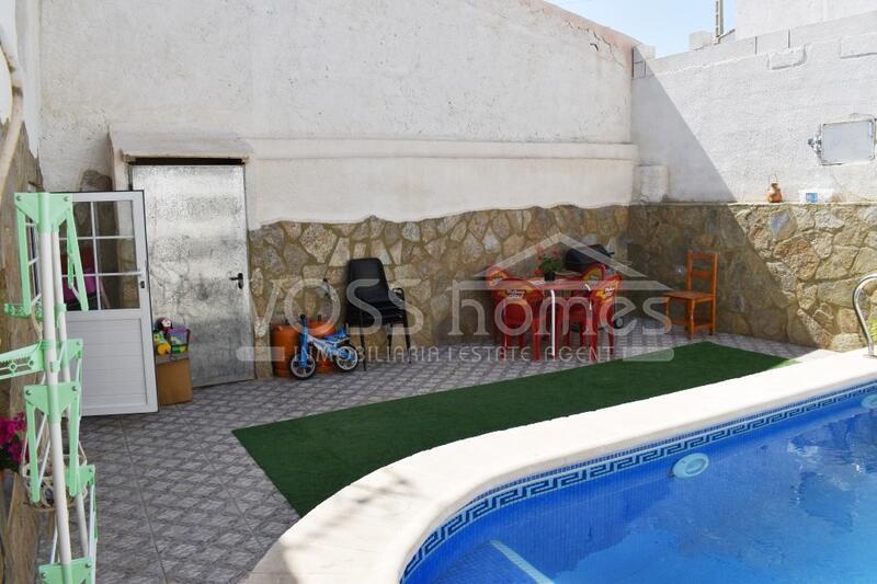 VH1893: Village / Town House for Sale in Huércal-Overa Villages