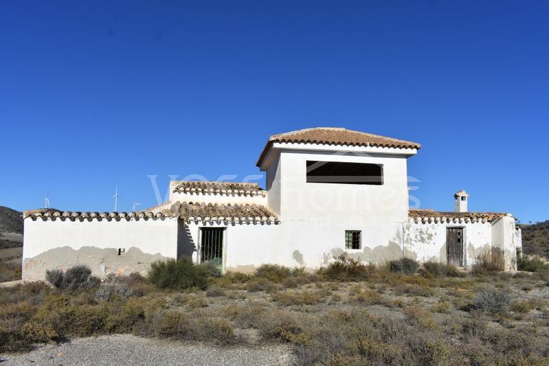 Cortijo Bonito in the Huércal-Overa Countryside