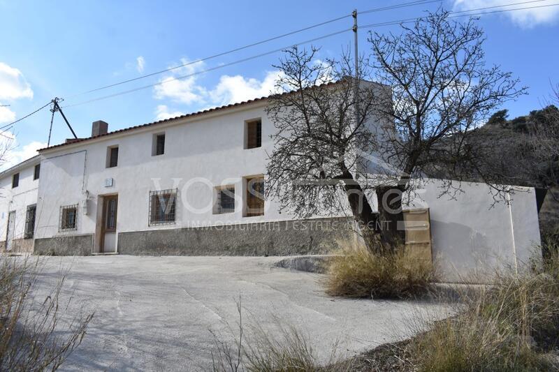 VH1948: Cortijo Bianca, Landhaus zu verkaufen im Taberno, Almería