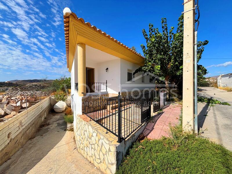 VH2000: Villa for Sale in Huércal-Overa Villages