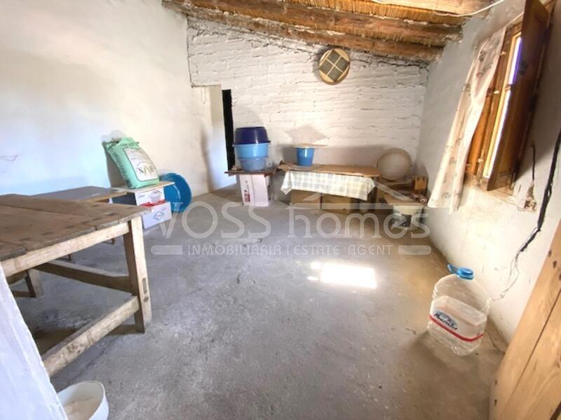 VH2001: Country House / Cortijo for Sale in Huércal-Overa Villages