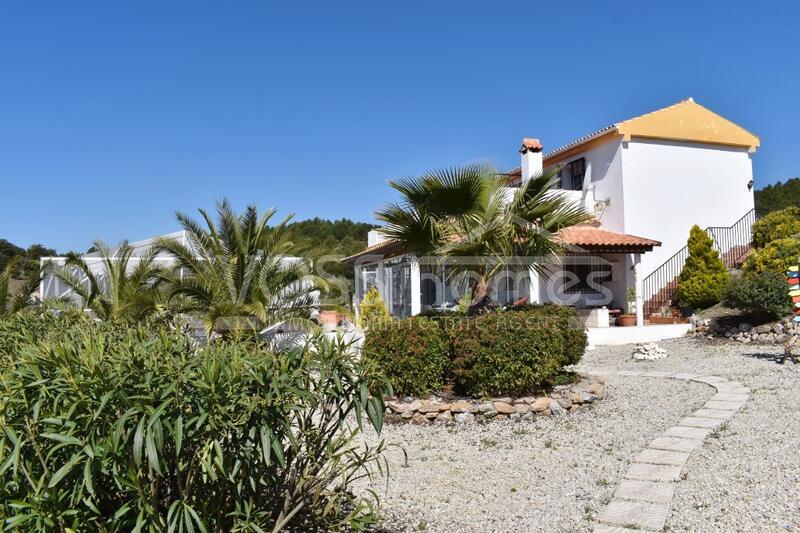 VH2017: Villa for Sale in Huércal-Overa Countryside