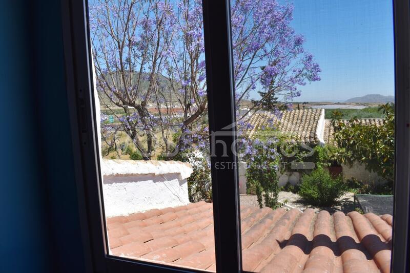 VH2027: Country House / Cortijo for Sale in Huércal-Overa Countryside