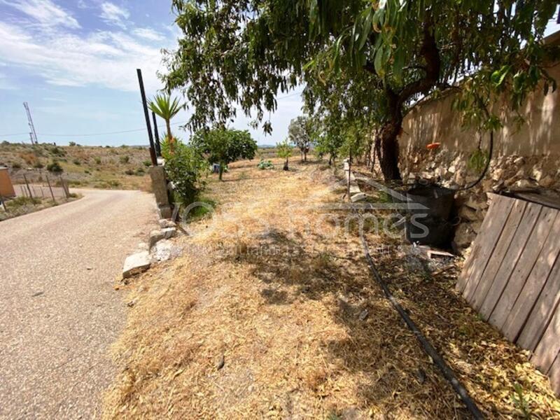 VH2033: Country House / Cortijo for Sale in Huércal-Overa Countryside