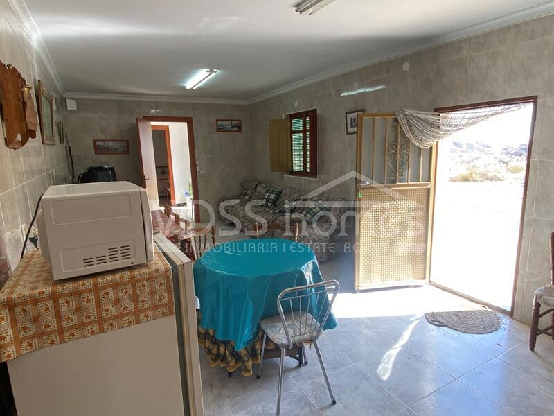 VH2059: Country House / Cortijo for Sale in Huércal-Overa, Almería