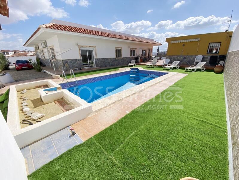 VH2087: Villa Oscar, Villa en venta en La Alfoquia, Almería