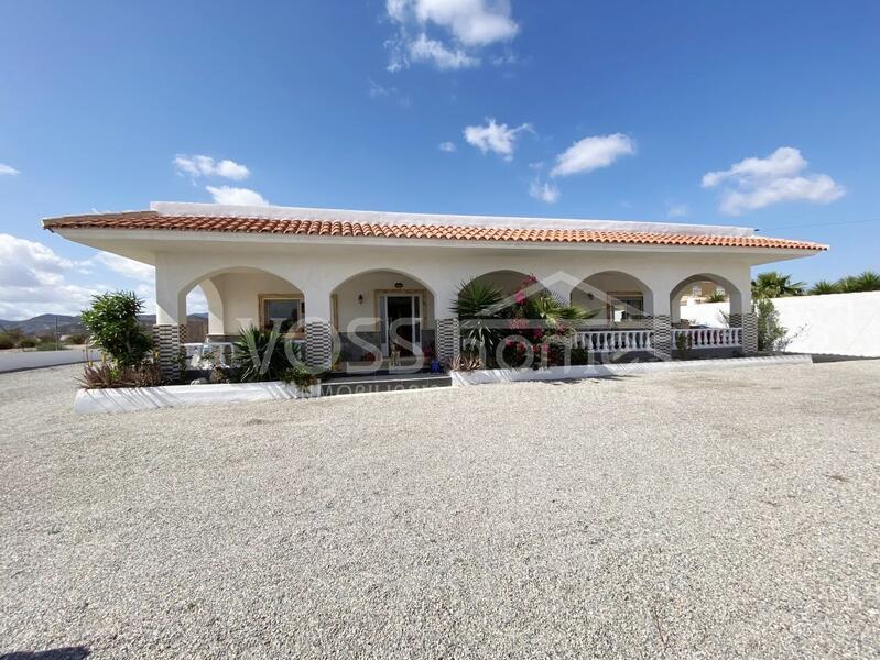 VH2087: Villa Oscar, Villa en venta en La Alfoquia, Almería