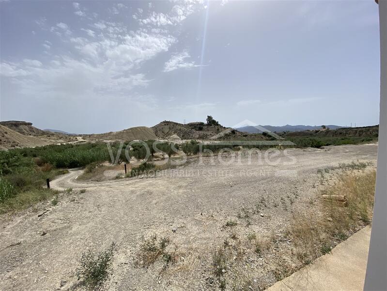 VH2101: Country House / Cortijo for Sale in Huércal-Overa Countryside
