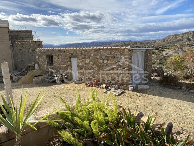 VH2125: Country House / Cortijo for Sale in Huércal-Overa Countryside
