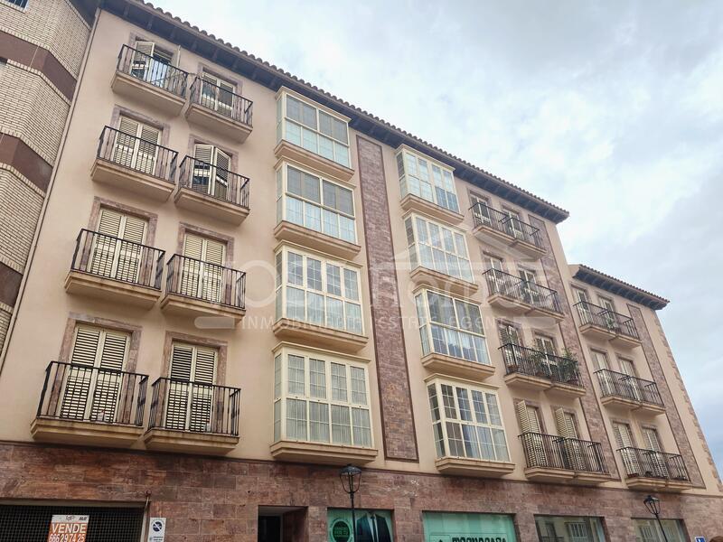 VH2140: Apartment for Sale in Huércal-Overa Town