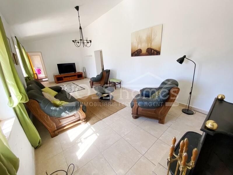 VH2158: Casa La Noria, 5 Bedroom Country House / Cortijo for Sale in ...