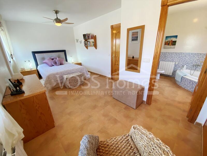 VH2200: Villa for Sale in Puerto Lumbreras Area
