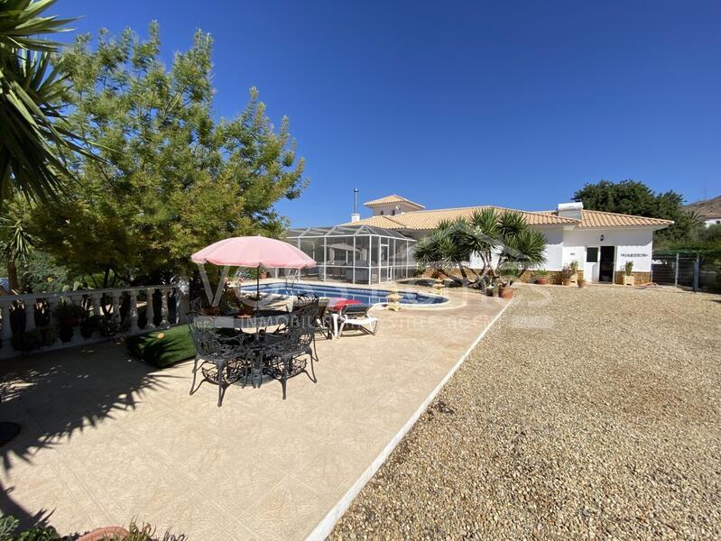 VH2230: Villa for Sale in Huércal-Overa Countryside