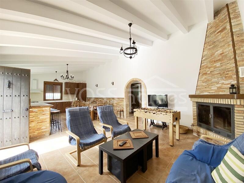 VH2237: Country House / Cortijo for Sale in Huércal-Overa Countryside