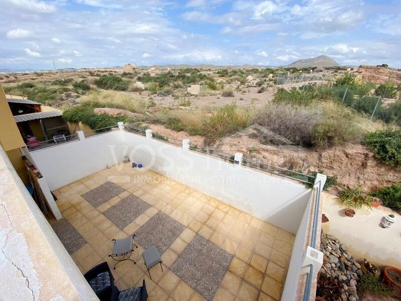 VH2242: Casa Cremosa, Городской дом продается в La Alfoquia, Almería