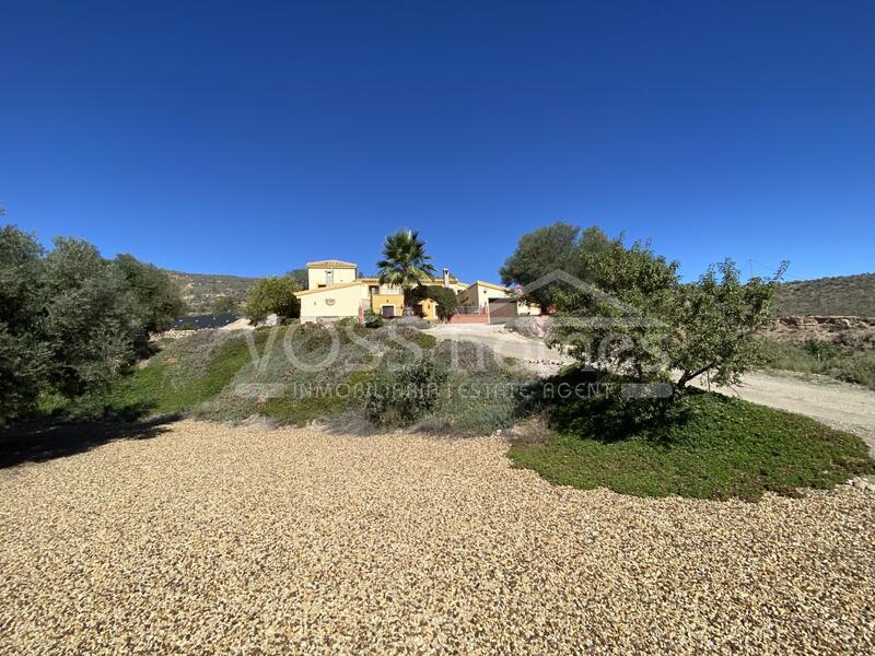 VH2246: Country House / Cortijo for Sale in Huércal-Overa Countryside