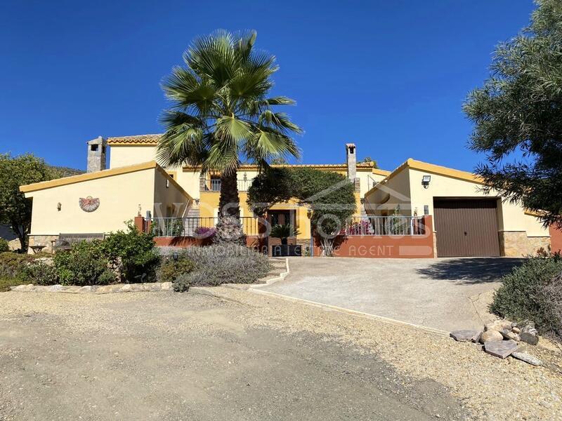 VH2246: Cortijo Vistas, Country House / Cortijo for Sale in Huércal-Overa, Almería