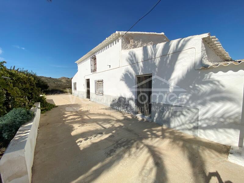 VH2250: Country House / Cortijo for Sale in Huércal-Overa Countryside