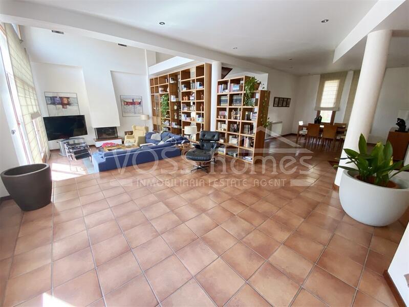 VH2276: Villa for Sale in Huércal-Overa Town