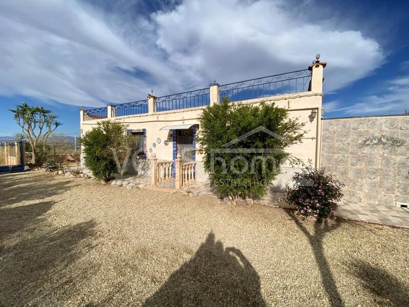 VH2285: Country House / Cortijo for Sale in Huércal-Overa Countryside