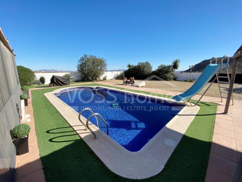 VH2290: Villa zu verkaufen im Arboleas Bereich