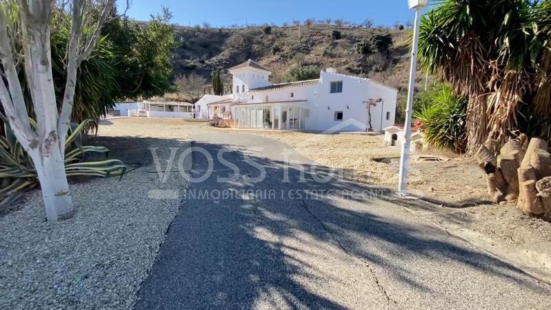 VH2296: Cortijo Torre, Landhaus zu verkaufen im Huércal-Overa, Almería
