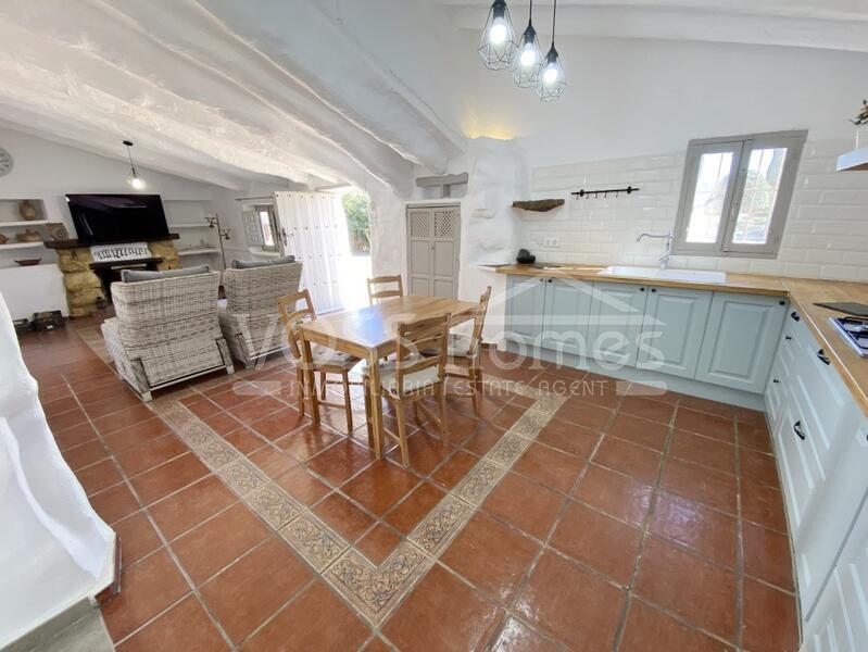 VH2296: Country House / Cortijo for Sale in Huércal-Overa Countryside