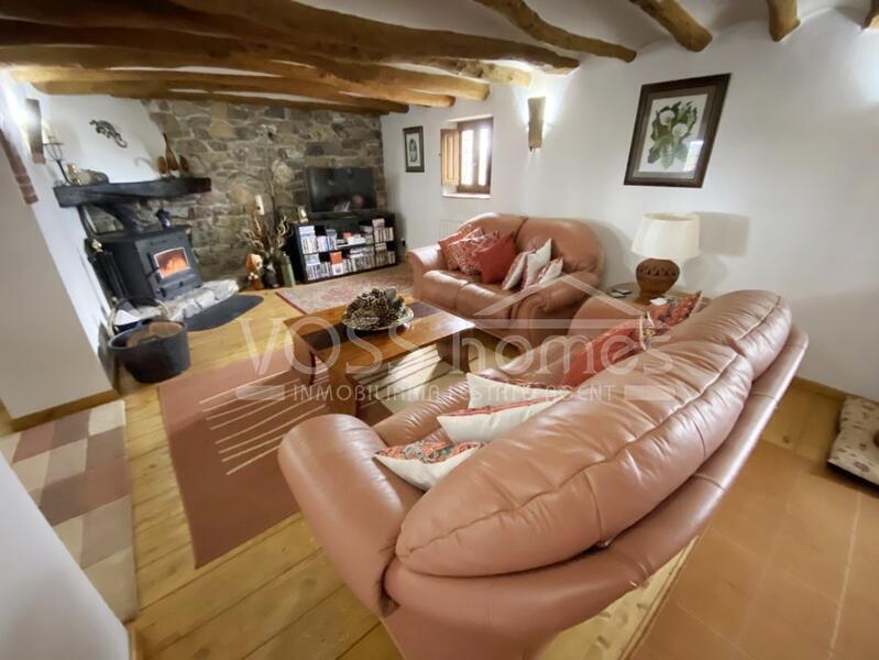 VH2302: Country House / Cortijo for Sale in Velez Rubio Area