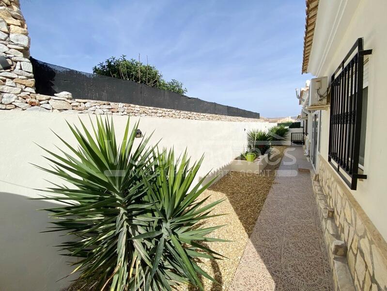 VH2317: Villa for Sale in Arboleas Area