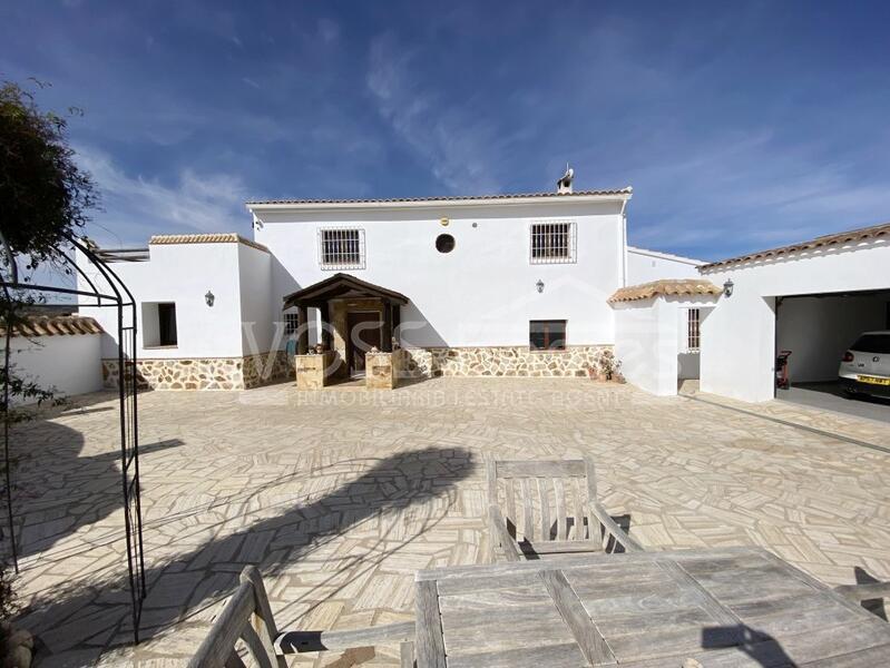VH2321: Cortijo Perulera, Country House / Cortijo for Sale in Huércal-Overa, Almería