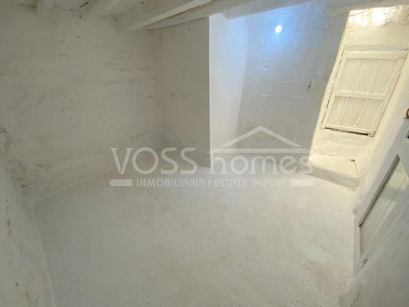 VH2322: Country House / Cortijo for Sale in Huércal-Overa Countryside