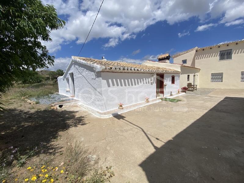 VH2322: Country House / Cortijo for Sale in Huércal-Overa Countryside