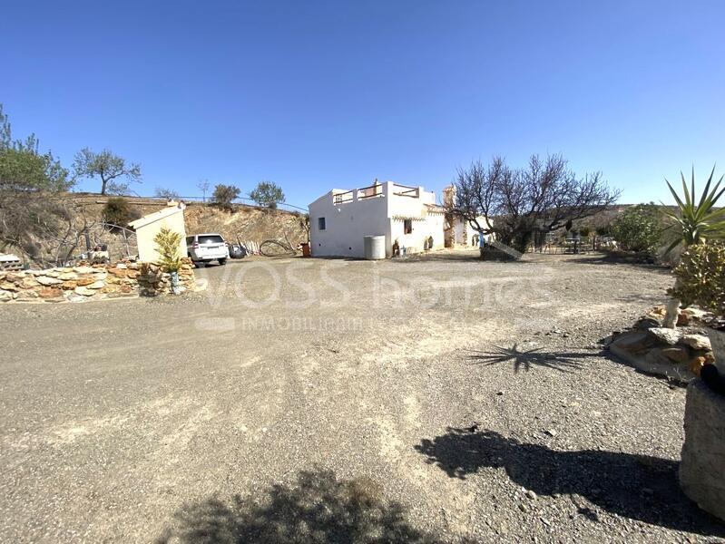 VH2349: Country House / Cortijo for Sale in Huércal-Overa Countryside