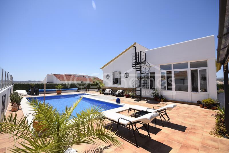 Villa Sunray en Zurgena, Almería