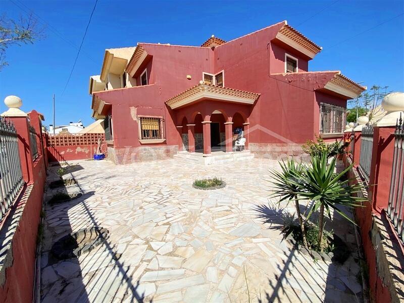 Casa Roja in Huércal-Overa, Almería