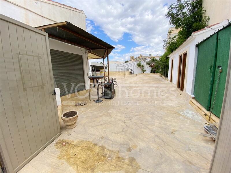 VH2563: Commercial for Sale in La Alfoquia Area VH2563: Commercial for Sale in La Alfoquia Area
