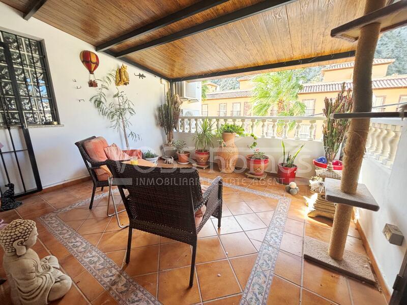 VH2575: Stadthaus zu verkaufen im Zurgena Bereich