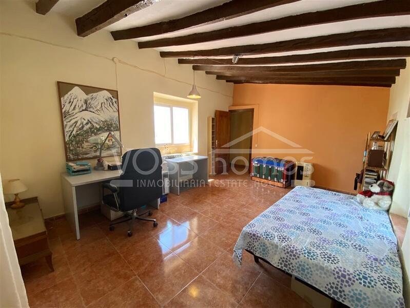 VH2588: Country House / Cortijo for Sale in Huércal-Overa Countryside