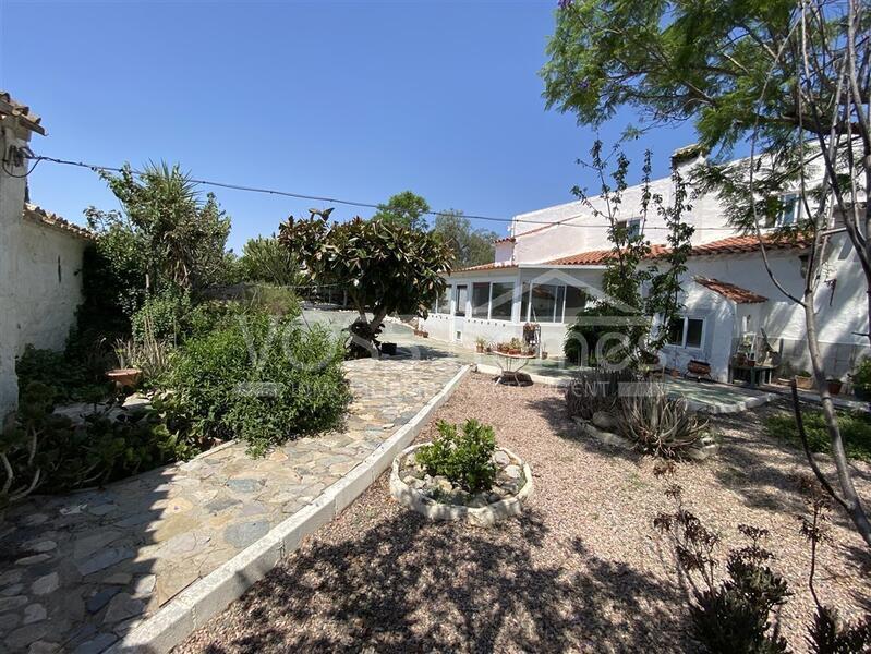 VH2588: Country House / Cortijo for Sale in Huércal-Overa Countryside