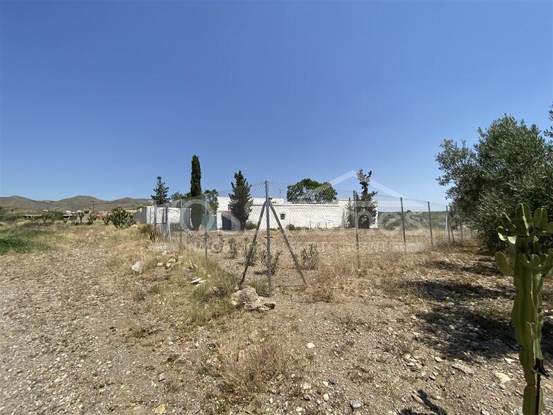 VH2588: Country House / Cortijo for Sale in Huércal-Overa Countryside