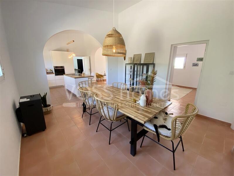 VH2591: Country House / Cortijo for Sale in Huércal-Overa Countryside