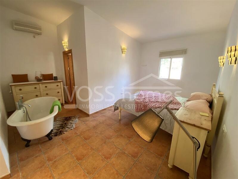 VH2592: Country House / Cortijo for Sale in Huércal-Overa Countryside